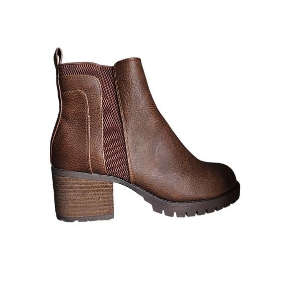 MIA Brown Chelsea Ankle Boots - size 7.5 - Picture 2 of 5